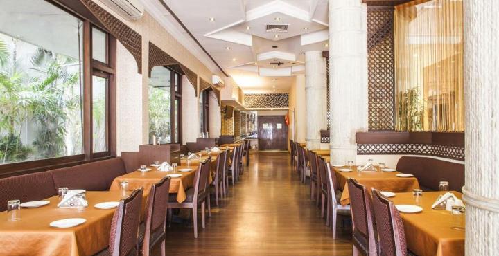 Hotel Woodbridge Grand